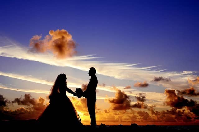 Kolik stojí svatba v případě, že si dva lidi chtěji říct své ano?